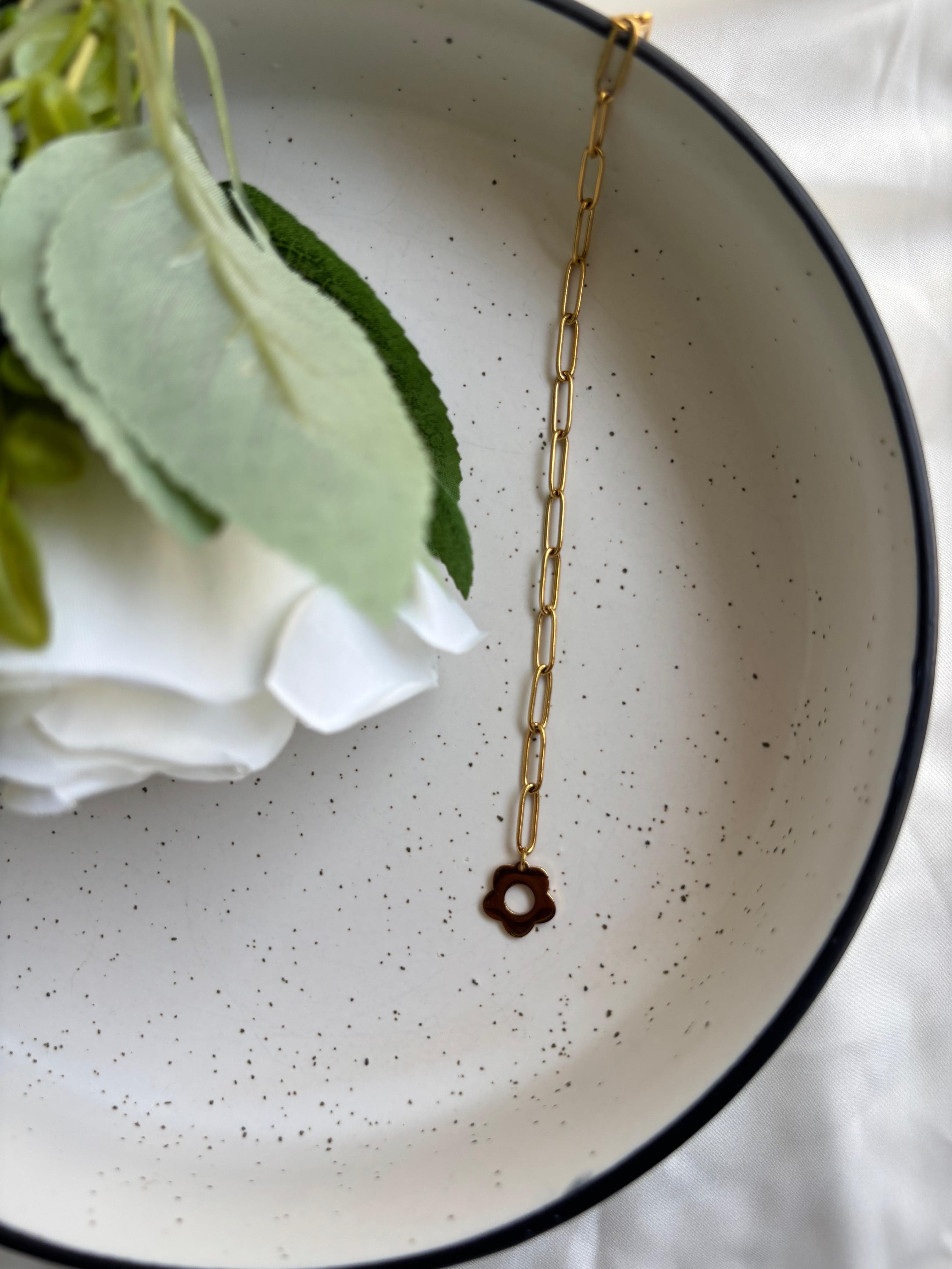 Daisy Bloom Bracelet
