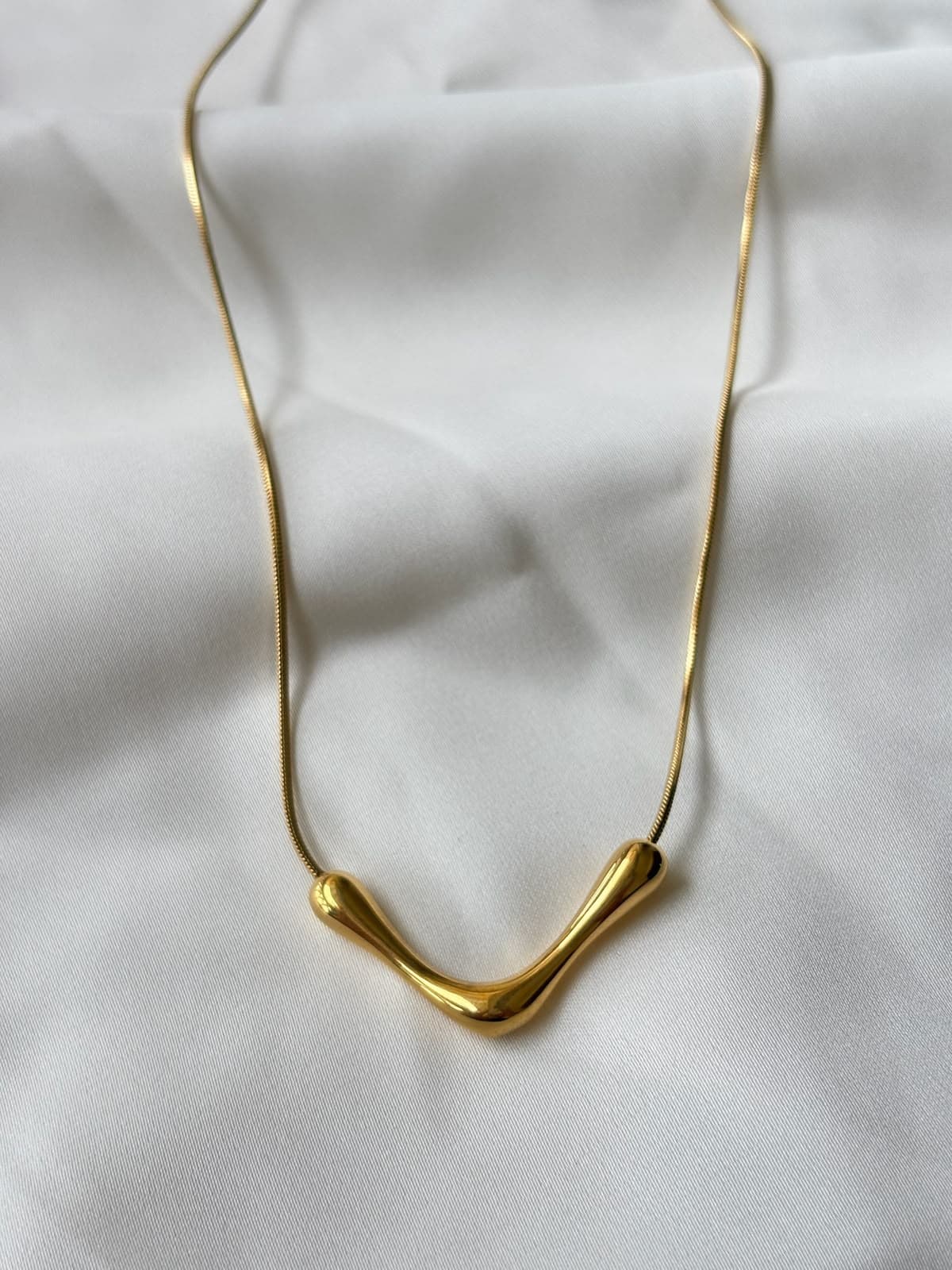 V Necklace