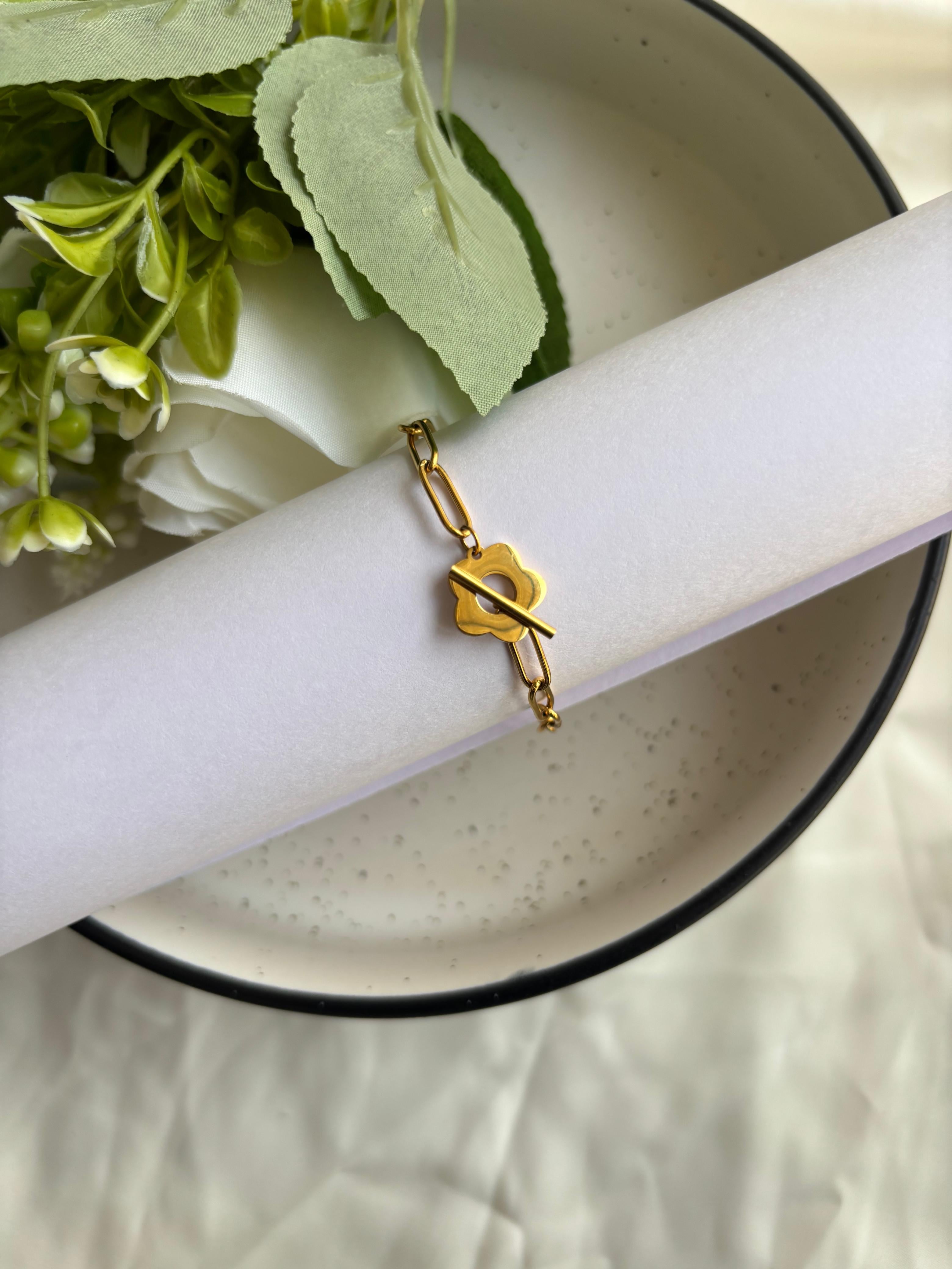 Daisy Bloom Bracelet