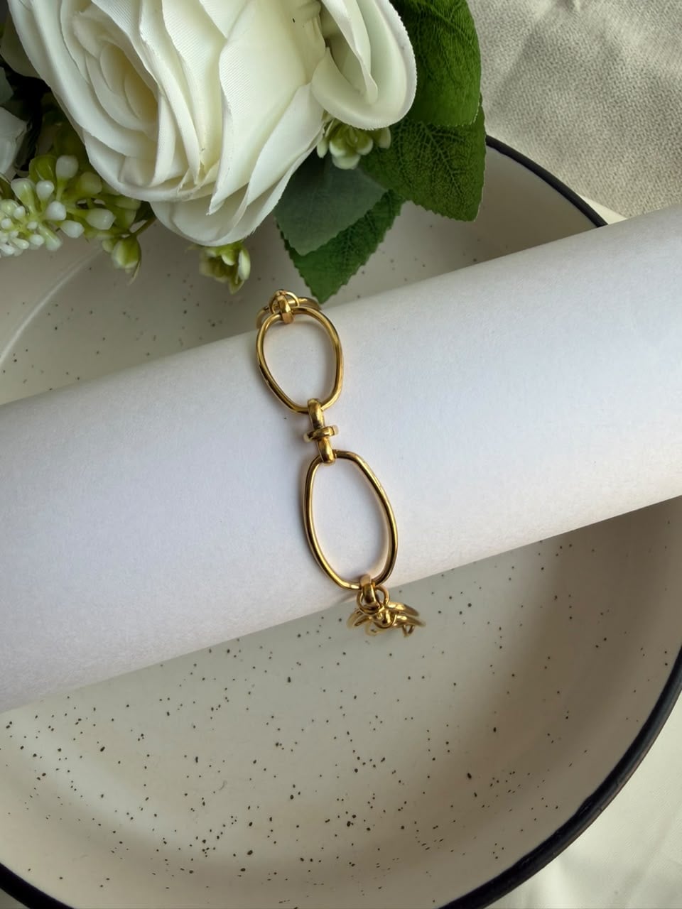 Infinte Loop Bracelet