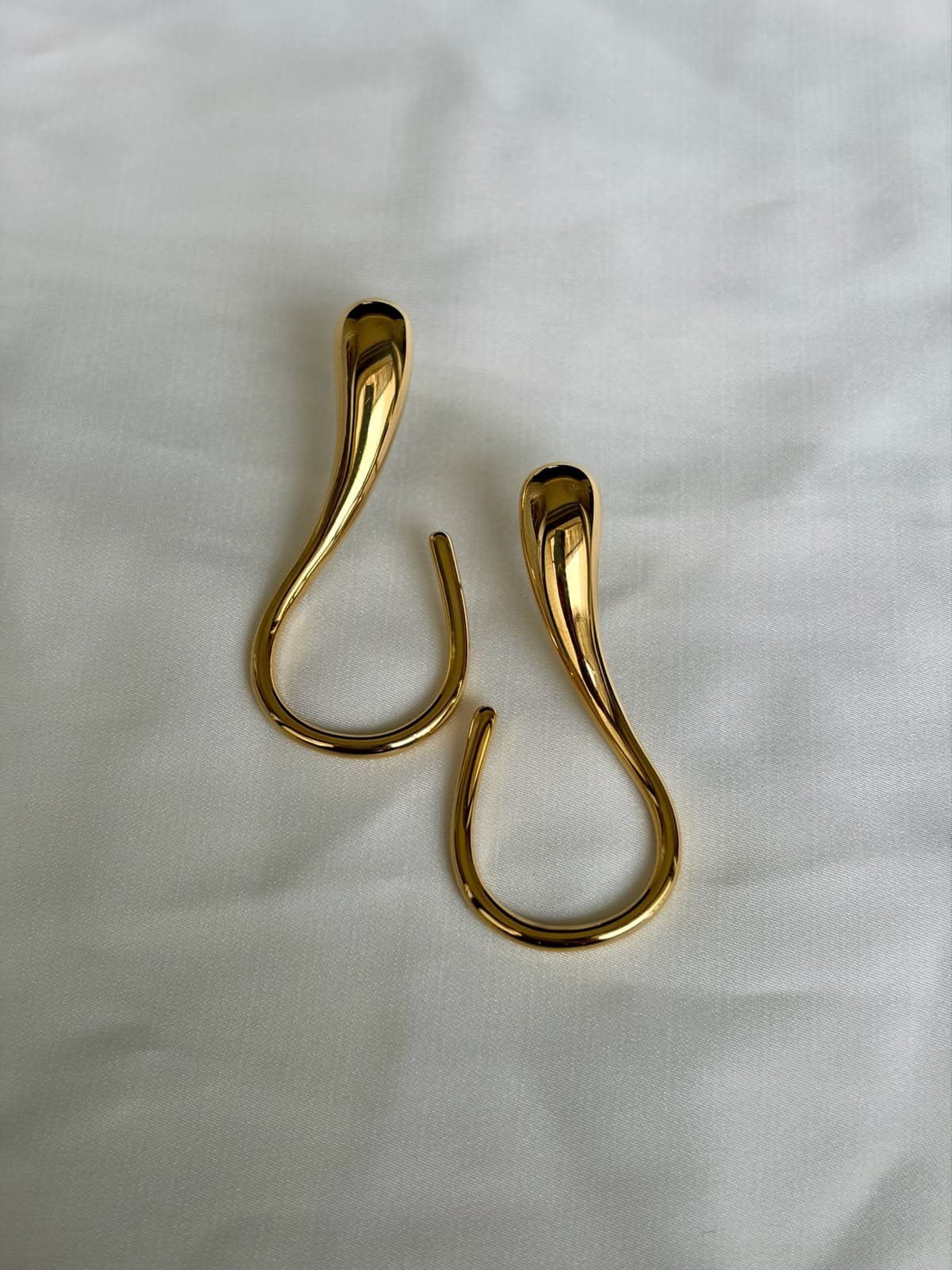 Gold Dangle